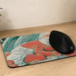 Tapis de souris personnalisé avec le dessin stylisé d'un bébé imprimé par sublimation, création artisanale Les Créations de Maïwen.